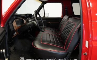 Ford-Bronco-1985-Red-Black-1