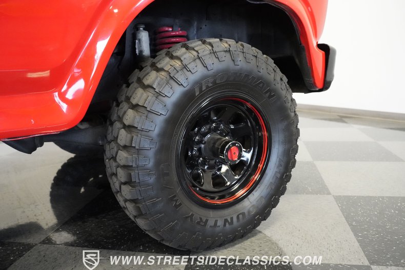 Ford-Bronco-1985-Red-Black-48