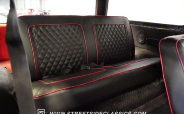 Ford-Bronco-1985-Red-Black-6