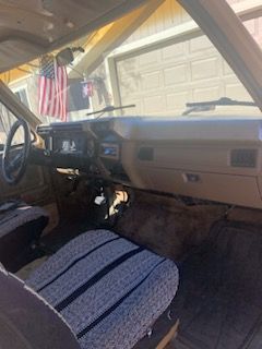 Ford-Bronco-1986-10