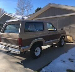 Ford-Bronco-1986-4