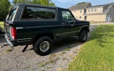 Ford-Bronco-1986-SUV-4