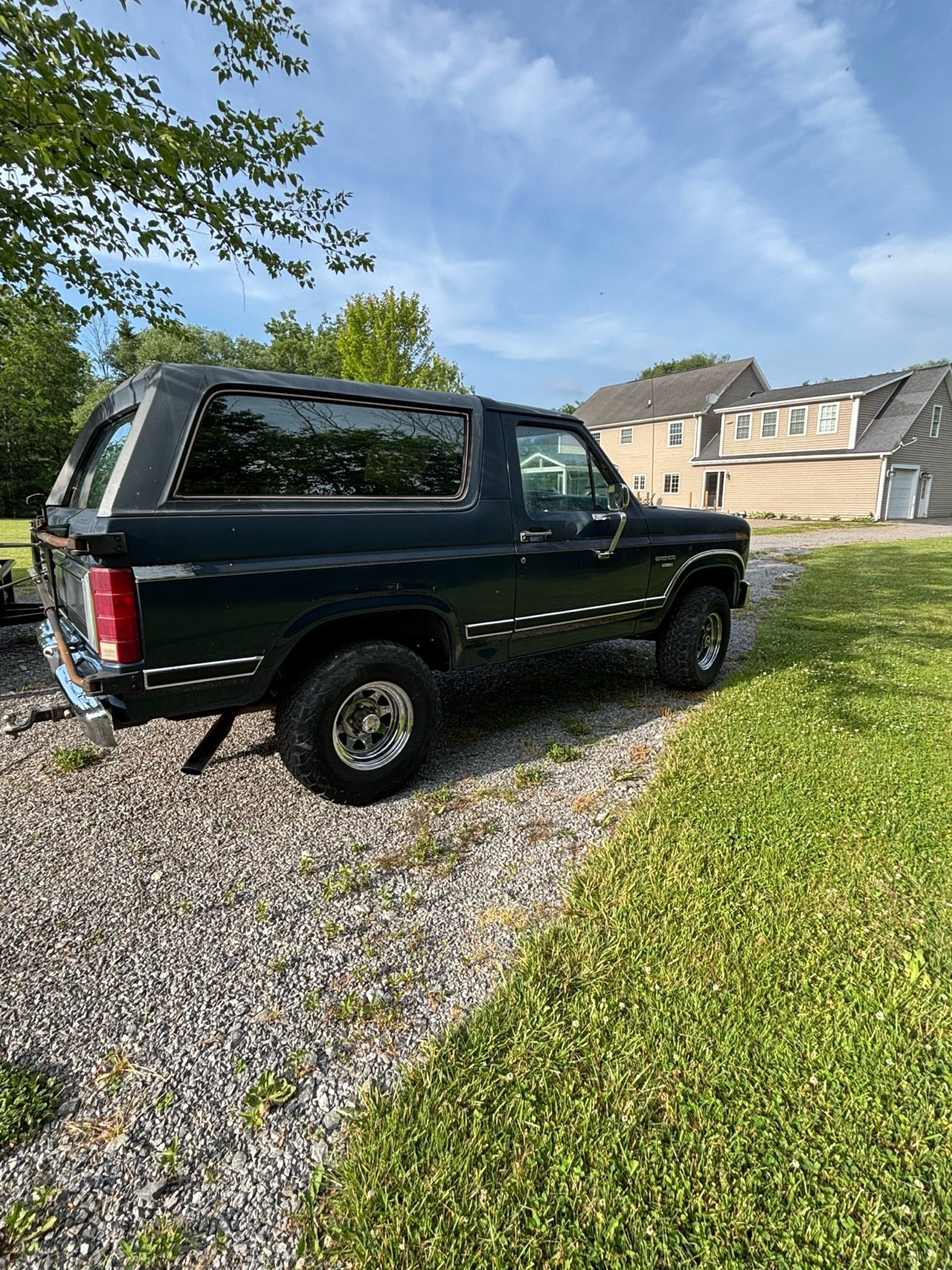 Ford-Bronco-1986-SUV-4