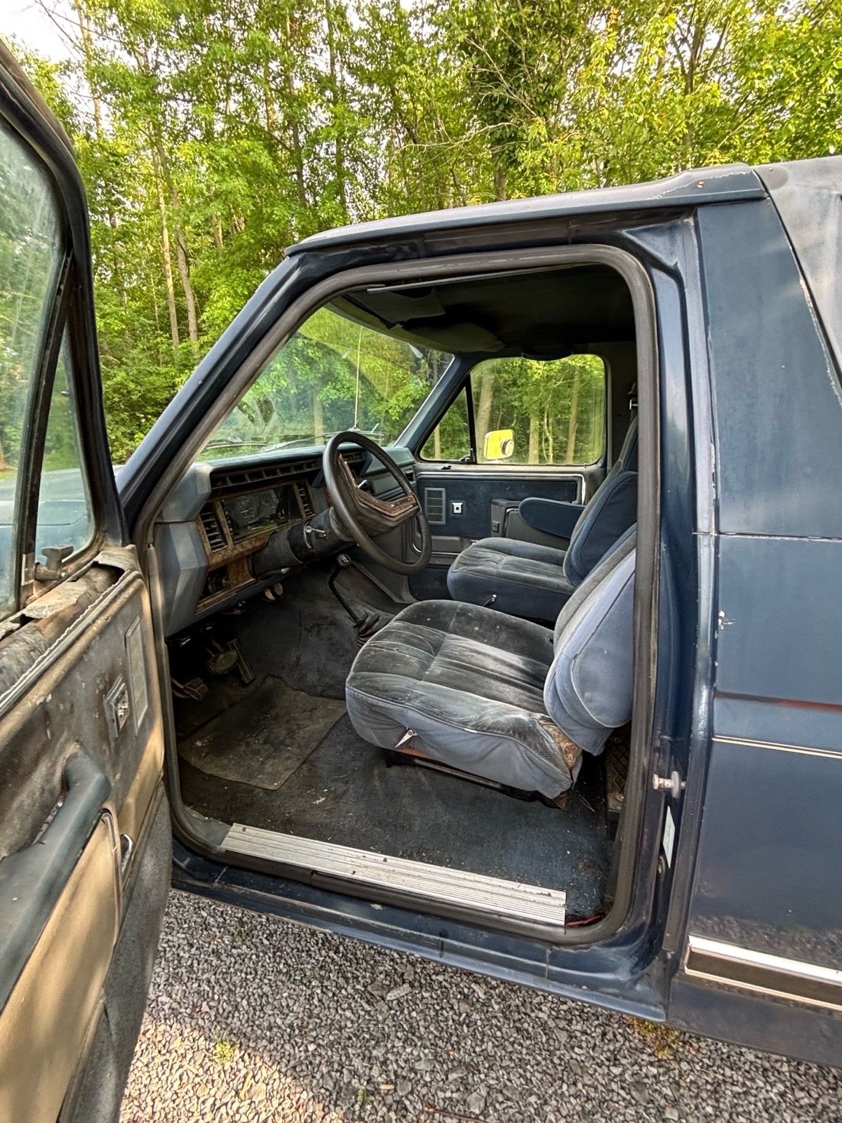 Ford-Bronco-1986-SUV-9