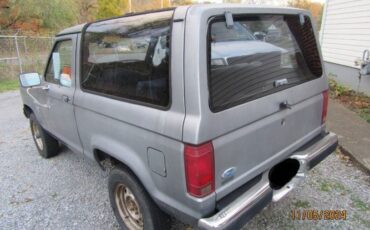 Ford-Bronco-1986-Silver-1