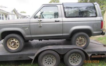 Ford-Bronco-1986-Silver-22