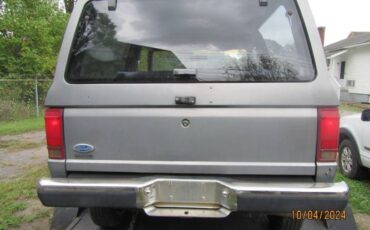 Ford-Bronco-1986-Silver-4