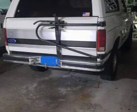 Ford-Bronco-1986-White-21