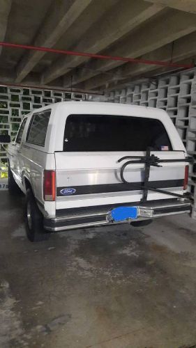 Ford-Bronco-1986-White-23