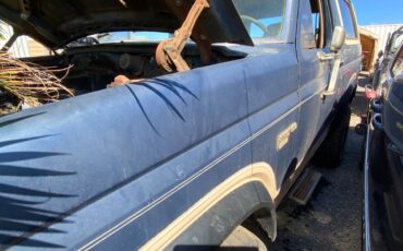 Ford-Bronco-1986-blue-5