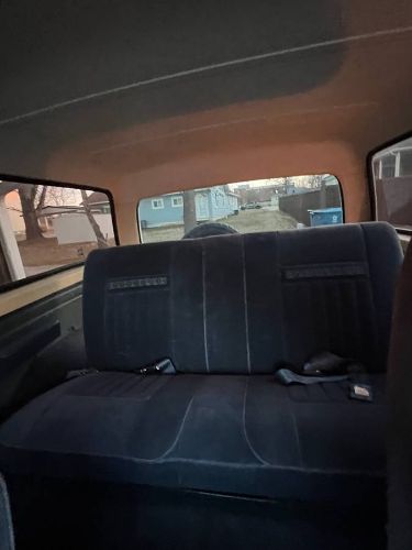 Ford-Bronco-1987-Blue-2