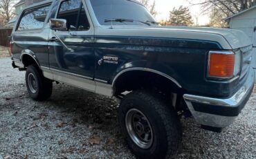 Ford-Bronco-1987-Blue-5