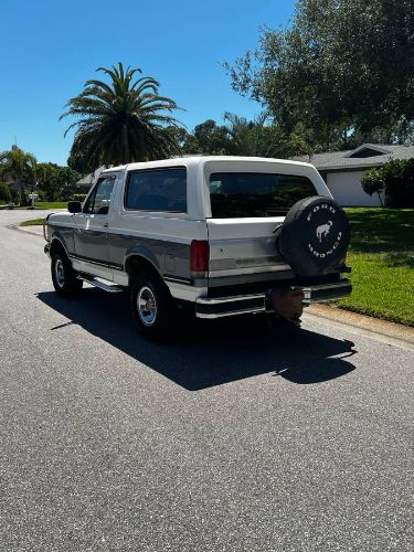 Ford-Bronco-1987-Custom-4