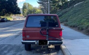 Ford-Bronco-1987-Red-3