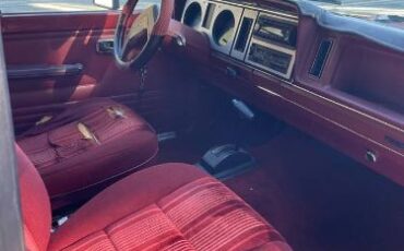 Ford-Bronco-1987-Red-5