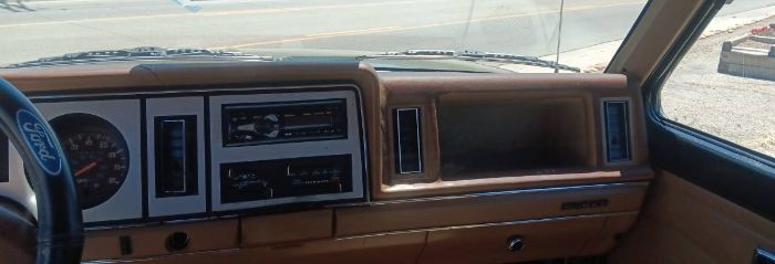 Ford-Bronco-1987-Silver-2