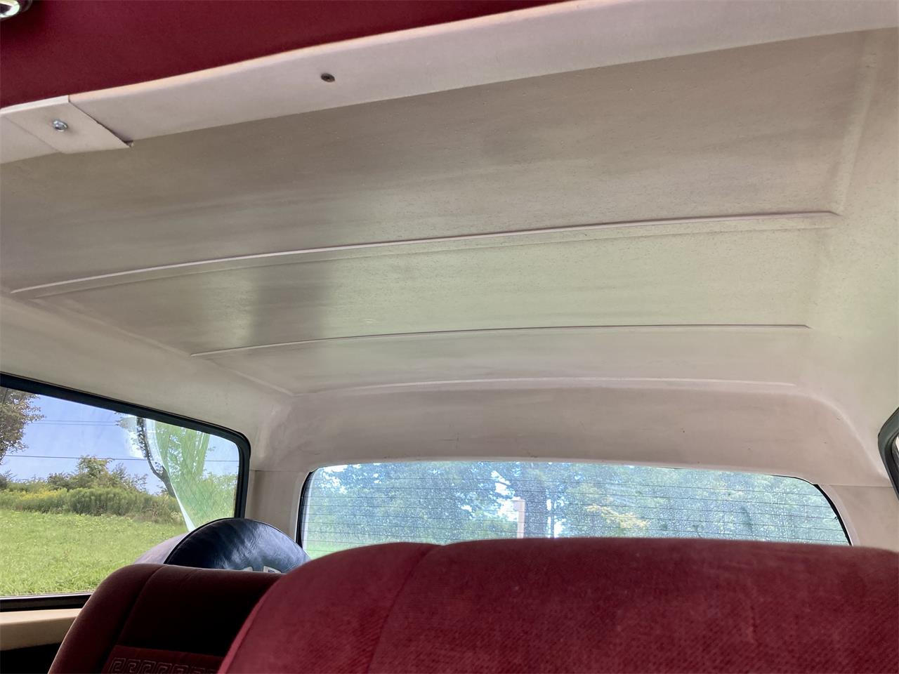 Ford-Bronco-1987-White-Red-25