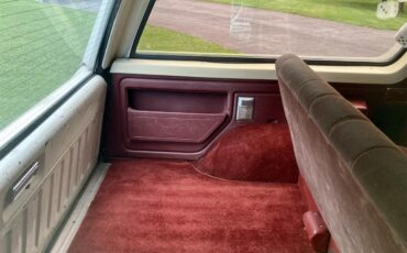 Ford-Bronco-1987-White-Red-4