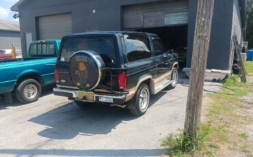 Ford-Bronco-1988-9