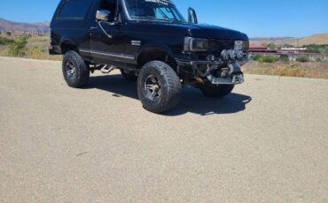 Ford-Bronco-1988-Black-11