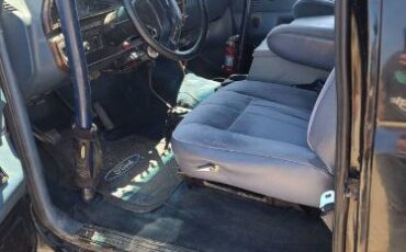 Ford-Bronco-1988-Black-5