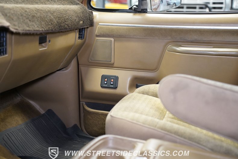 Ford-Bronco-1988-Tan-Brown-14