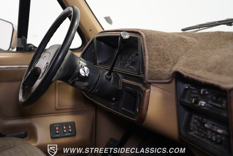 Ford-Bronco-1988-Tan-Brown-18