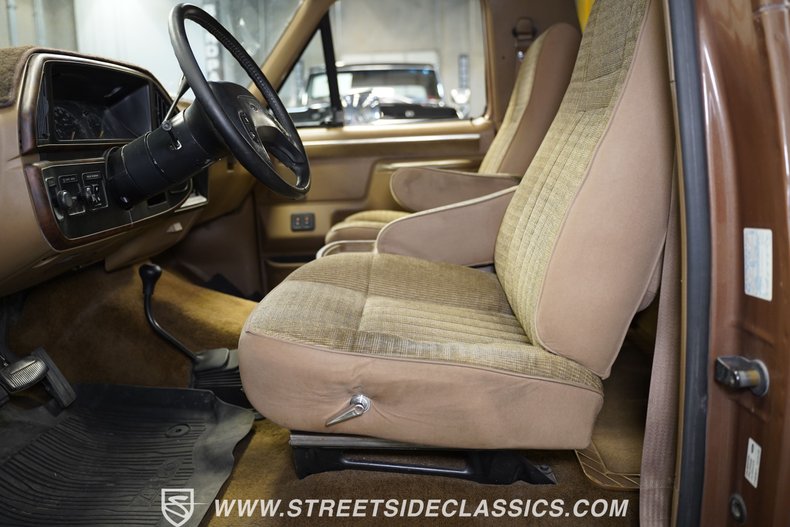 Ford-Bronco-1988-Tan-Brown-48