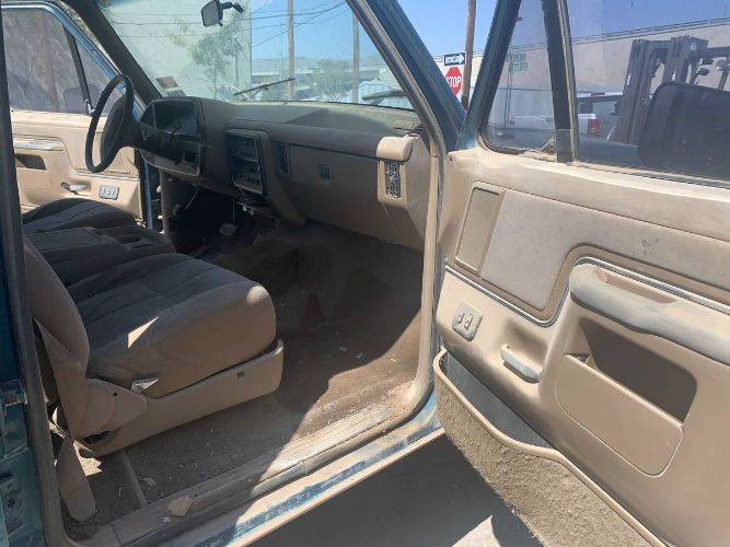 Ford-Bronco-1989-13