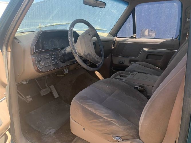 Ford-Bronco-1989-16