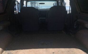 Ford-Bronco-1989-19