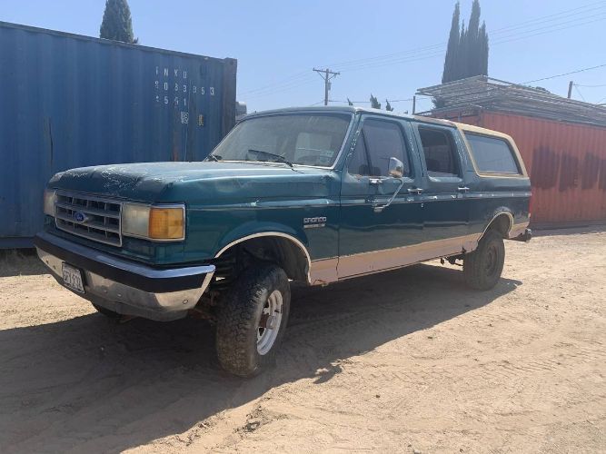Ford-Bronco-1989-2