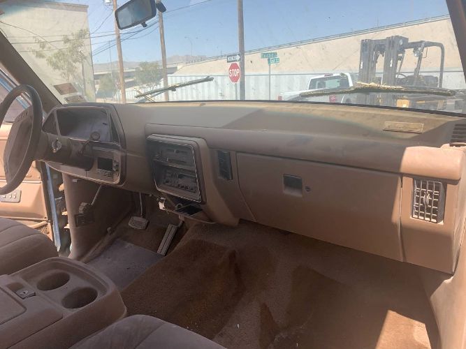 Ford-Bronco-1989-7
