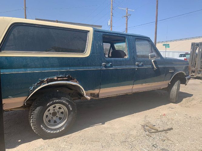 Ford-Bronco-1989-9