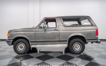 Ford-Bronco-1989-Smoke-Metallic-Scarlet-Red-1
