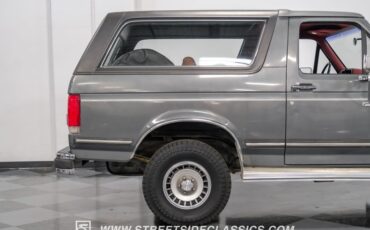 Ford-Bronco-1989-Smoke-Metallic-Scarlet-Red-20