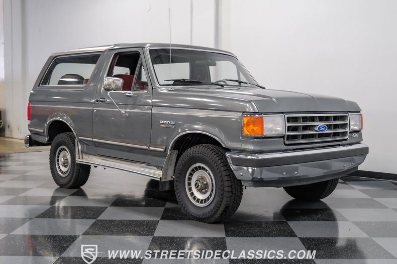Ford-Bronco-1989-Smoke-Metallic-Scarlet-Red-23
