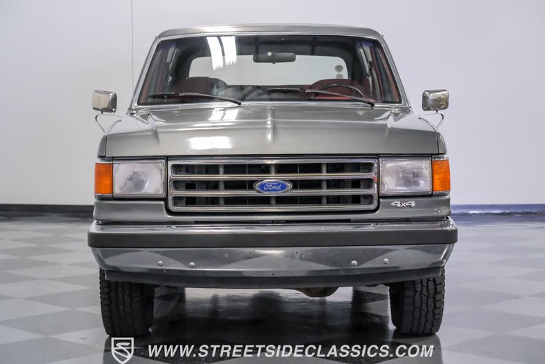 Ford-Bronco-1989-Smoke-Metallic-Scarlet-Red-25