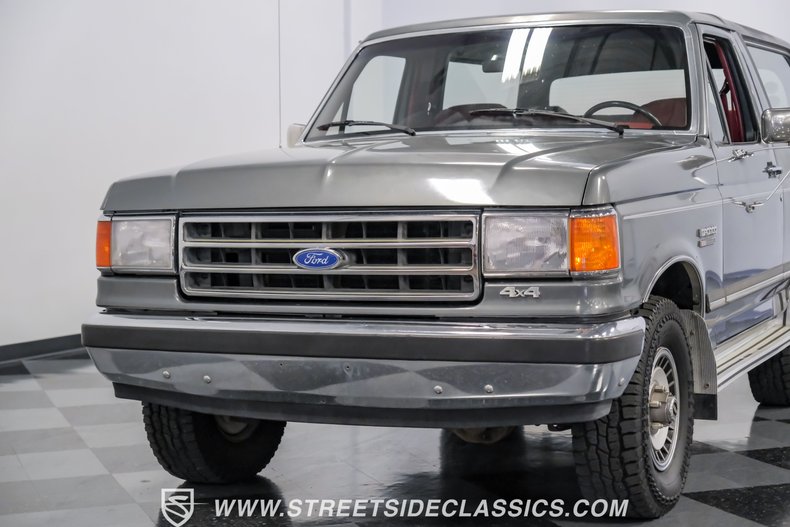 Ford-Bronco-1989-Smoke-Metallic-Scarlet-Red-27