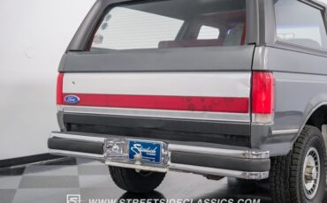 Ford-Bronco-1989-Smoke-Metallic-Scarlet-Red-28