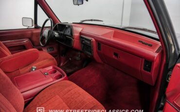 Ford-Bronco-1989-Smoke-Metallic-Scarlet-Red-35