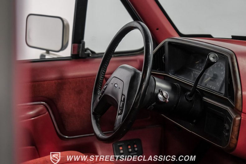 Ford-Bronco-1989-Smoke-Metallic-Scarlet-Red-36