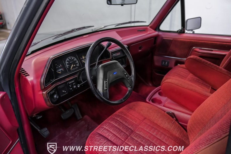 Ford-Bronco-1989-Smoke-Metallic-Scarlet-Red-47