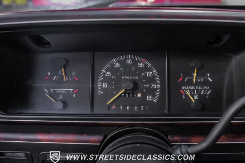 Ford-Bronco-1989-Smoke-Metallic-Scarlet-Red-6