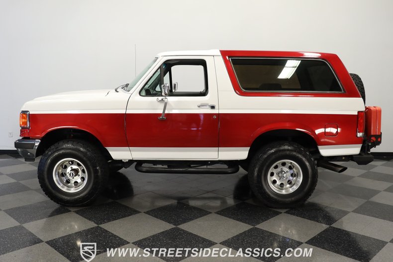 Ford-Bronco-1989-White-Gray-1