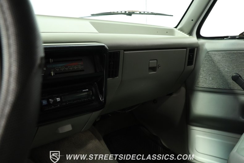 Ford-Bronco-1989-White-Gray-16