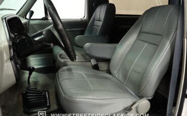 Ford-Bronco-1989-White-Gray-17
