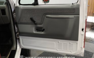 Ford-Bronco-1989-White-Gray-26
