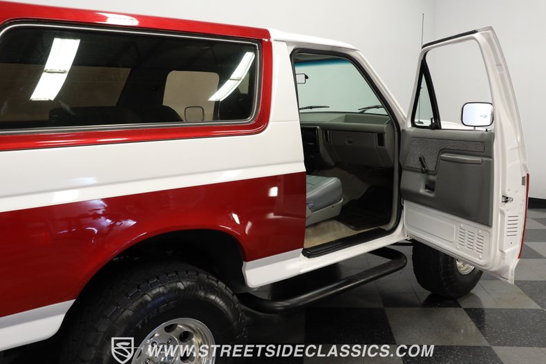Ford-Bronco-1989-White-Gray-27