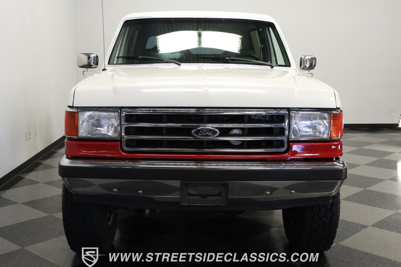 Ford-Bronco-1989-White-Gray-28